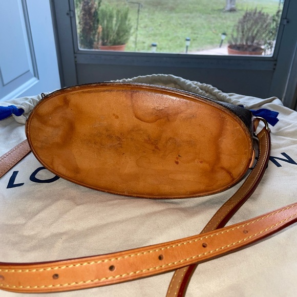 •Pre-owned Authentic Louis Vuitton Drouot Monogram Crossbody• - Picture 14 of 16